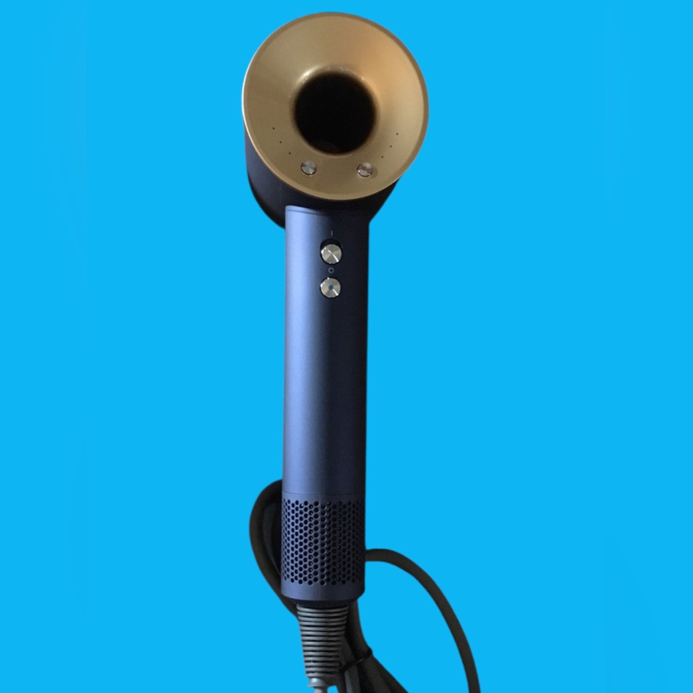 High Speed Hairdryer, 4 temperature settings, 3-speed settings, cold air mode.